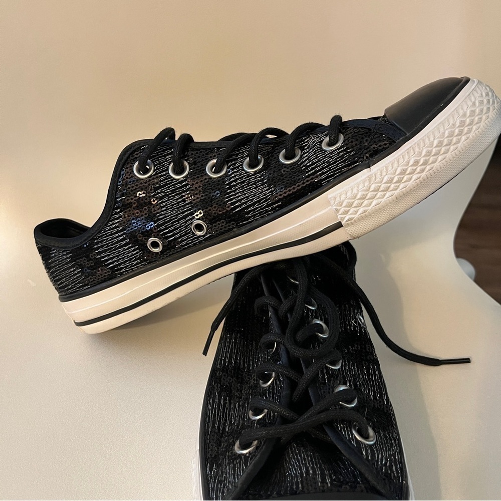 Converse Silver Sequin Low Top Sneaker Womens Size 6 - Picture 9 of 14